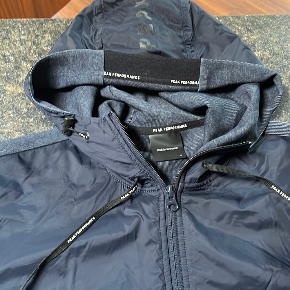 Peak performance zip up hoodie.  Worn twice